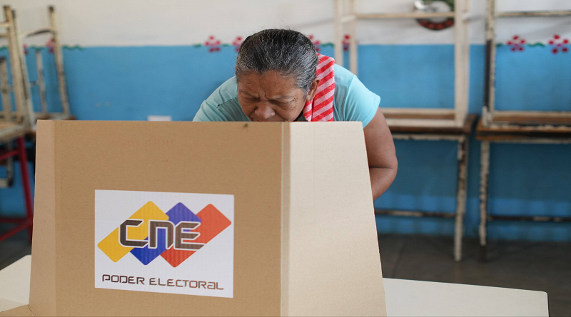 Head of State proposes a new electoral system closer to the communes