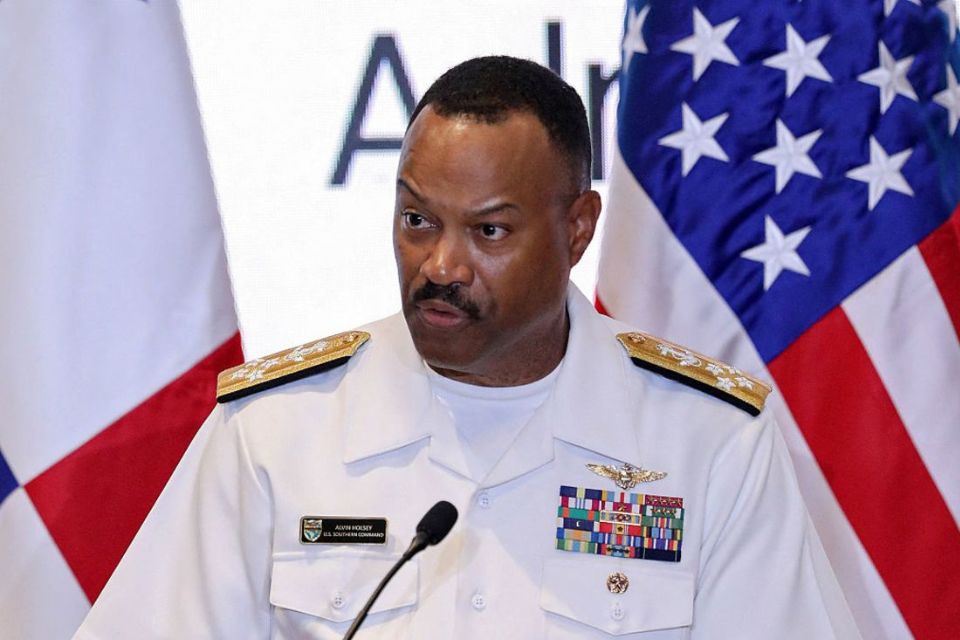 Head of the US Southern Command arrives in Guyana to "promote security and stability"