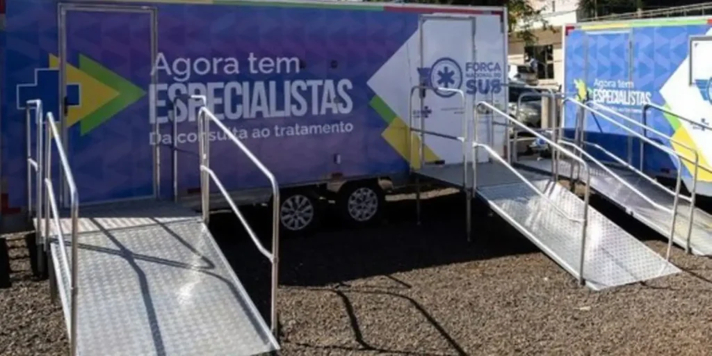 Health installs mobile clinics in city devastated by tornado