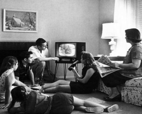 “Hello, Hello!”: the voice that inaugurated Cuban television