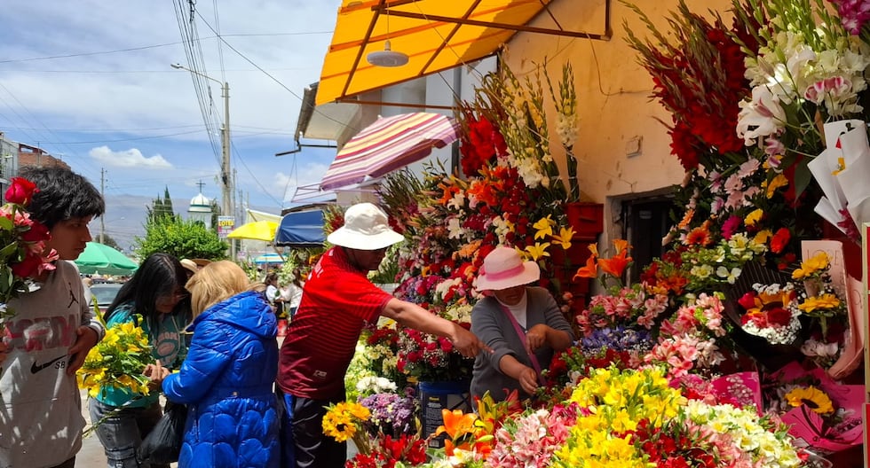 Huancayo: Flower prices skyrocket due to All Saints' festivities