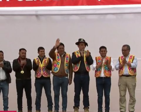 Huancayo: President José Jerí participated in the ceremony to start the work of the Arequipa Bridge