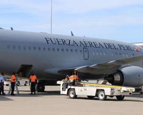 Hurricane Melissa: Peruvian presidential plane delivers humanitarian aid to Jamaica