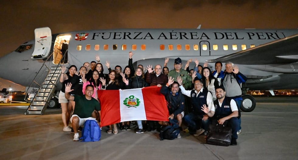 Hurricane Melissa: Presidential plane brings back 24 Peruvians from Jamaica
