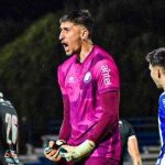 Incredible goal from goal to goal in Uruguay!