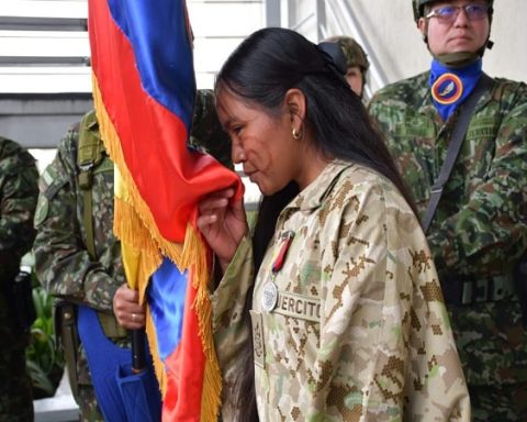 Mujer indígena, la mejor soldado de su batallón.