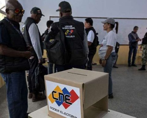 International observers ratify unprecedented participatory democracy in Venezuela