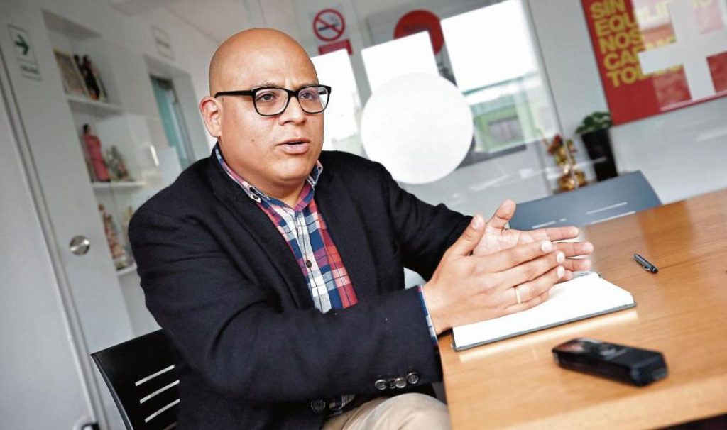 Ipsos survey. Voters are looking for something different, says analyst José Carlos Requena