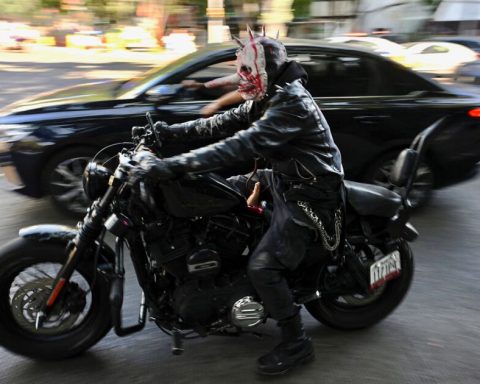 Is Hoy No Circula Sabatino suspended this November 1st for the Day of the Dead?