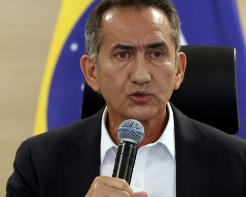 It is still impossible to measure all the damage from the tornado, says minister