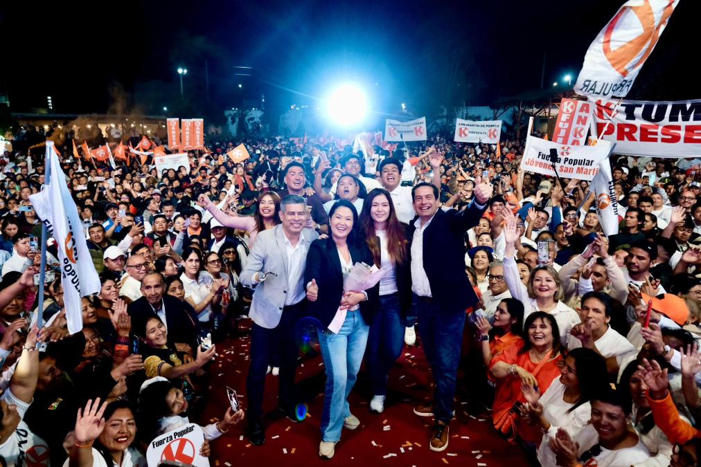 Keiko Fujimori: they used the congressional chamber to record her rally in Trujillo