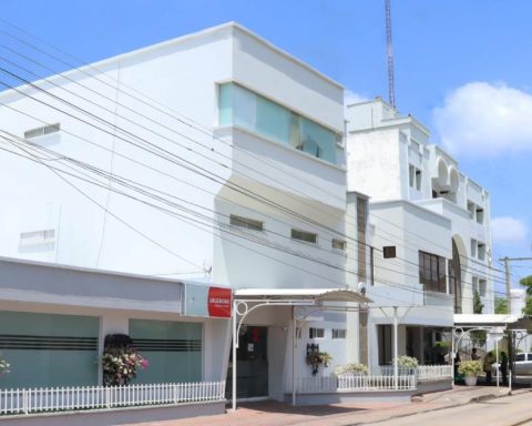La Guajira faces a health crisis: San Juan Bautista Clinic suspends care for users of the New EPS
