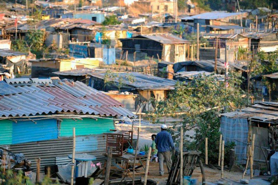 Latin America makes progress in reducing poverty but inequality persists