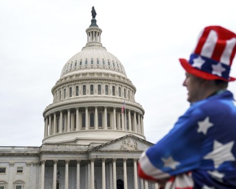 Layoffs in the US reach their highest level in two decades driven by the advancement of AI