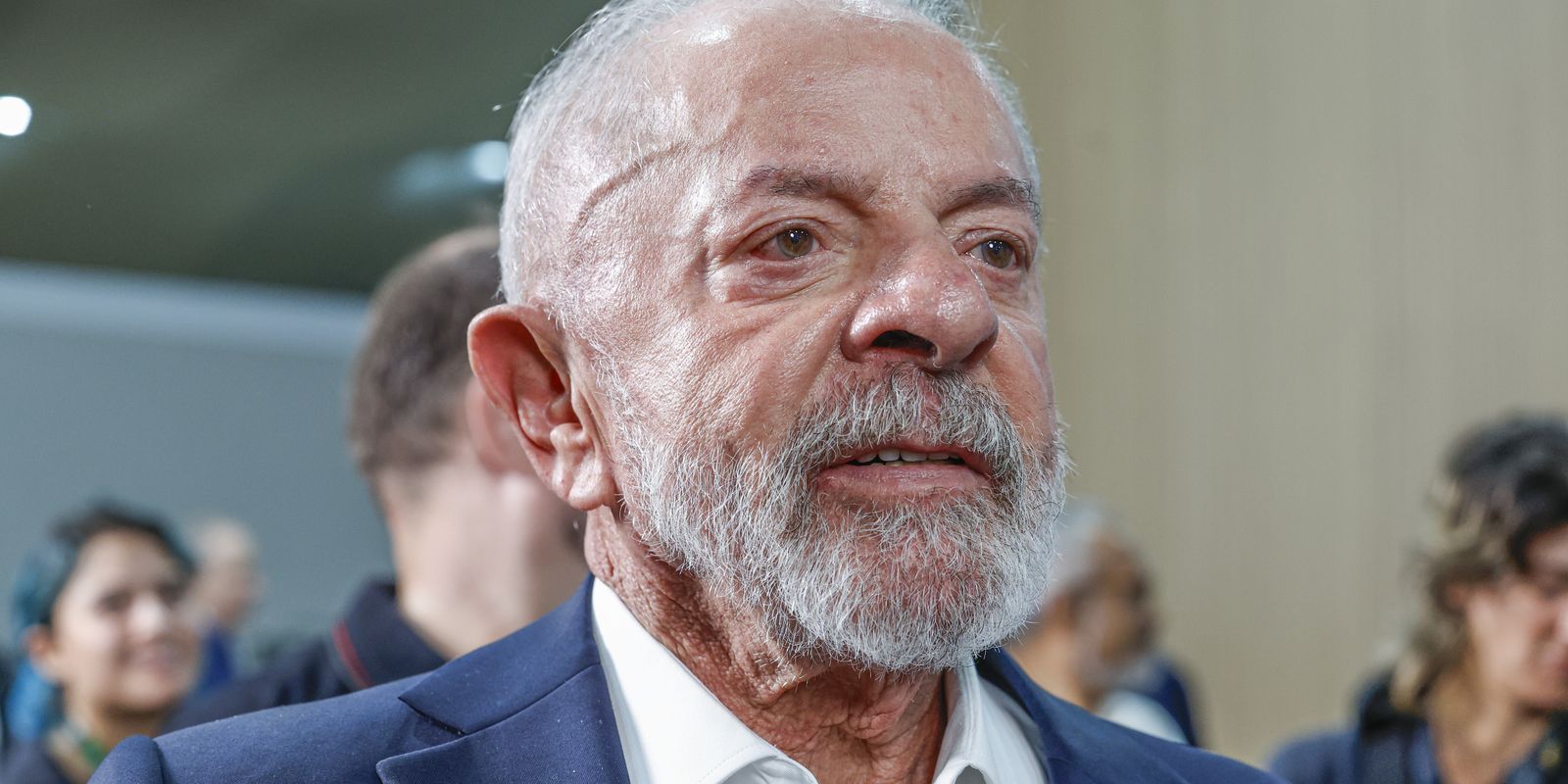 Lula participates in Celac summit in Colombia