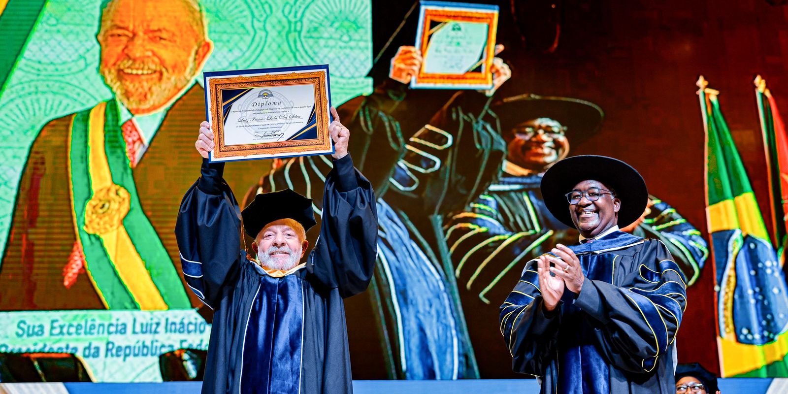 Lula receives honorary doctorate in Mozambique