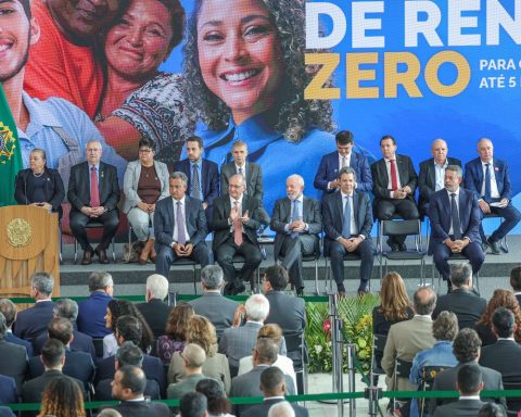 Lula sanctions IR exemption for those earning up to R$5,000