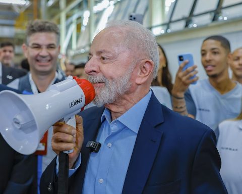 Lula signs measure that changes rules for food and meal vouchers