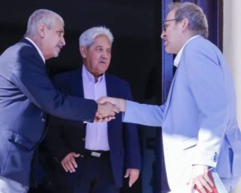 El director nacional de Epidemiología, Francisco Durán García, participó en el acto de apertura en representación del MINSAP