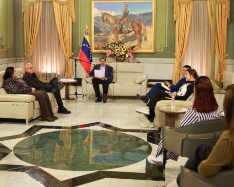 Maduro orders the creation of Comprehensive Defense Commands throughout the country