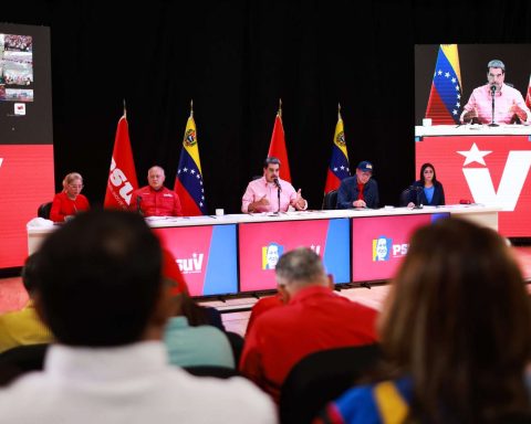 Maduro: the criminal Sayonista extreme right is nothing on the national stage