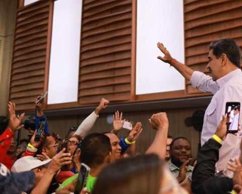 Maduro: the working class is the basis of the country's economy