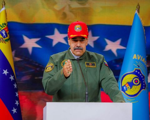 Maduro uses figures without support and calls to be "prepared" for an attack