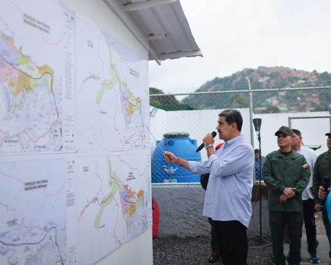 Maduro: we are going to govern with the people for the people