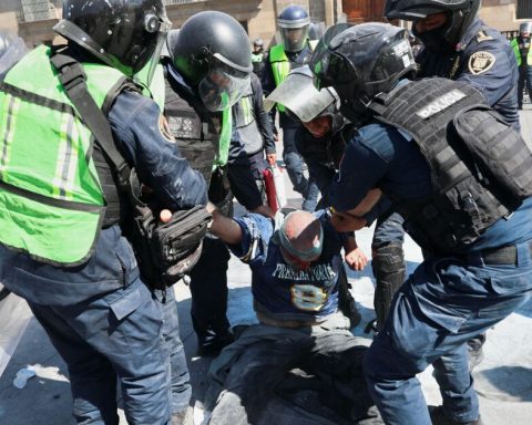 March 15N leaves 120 injured and 40 detained, CDMX reports