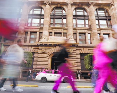 Market awaits signals from Banxico about the impact of taxes on inflation