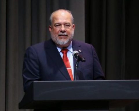 Marrero assures that Cuba will offer an environment "more attractive" for investors