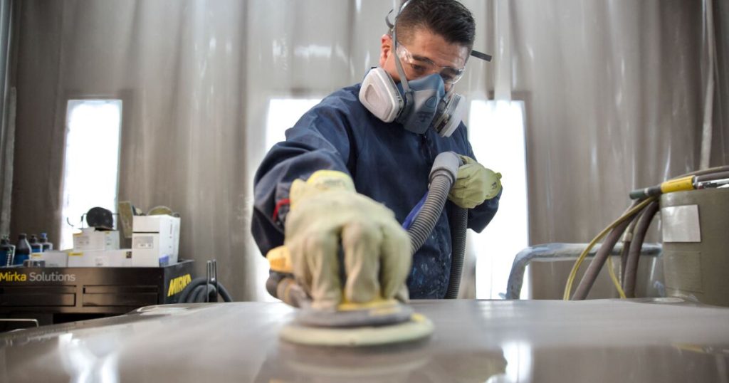 Mexico adds a million jobs... all informal