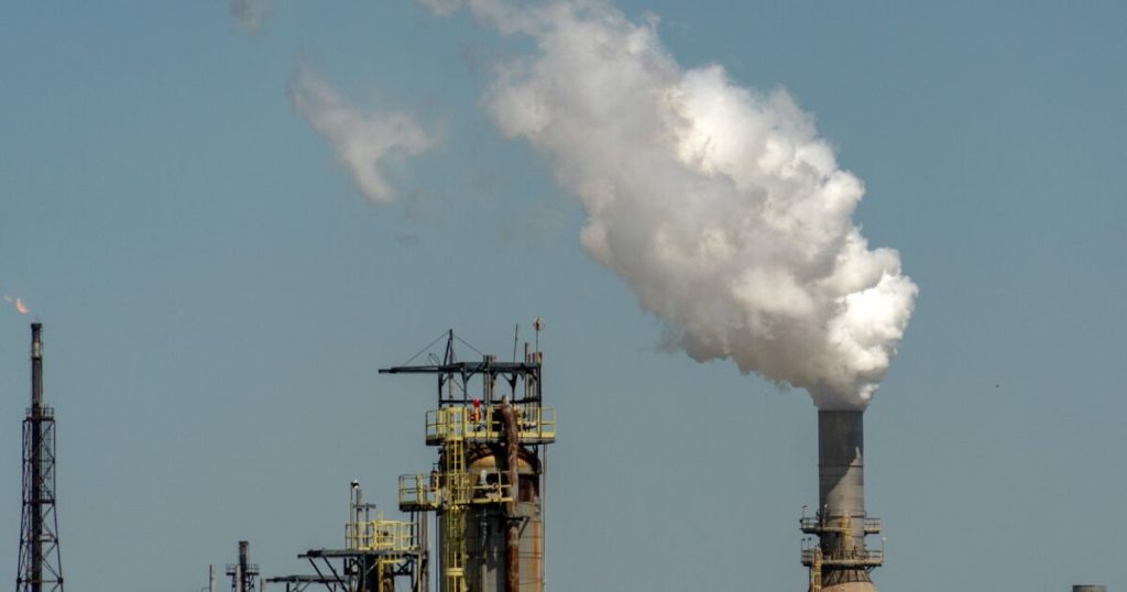 Mexico loses industrial muscle and there is concern that idle capacity will be lost