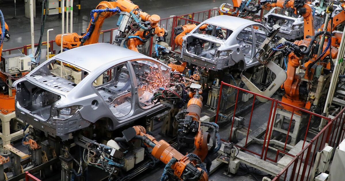 Mexico's economic activity falls 0.6% in September, reports Inegi