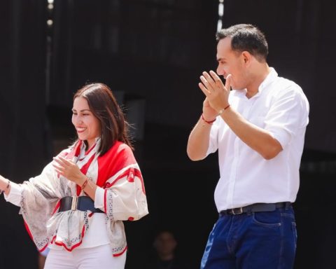 Minister Shica denounces threats: “They tell me to stop talking to so many people and smiling”