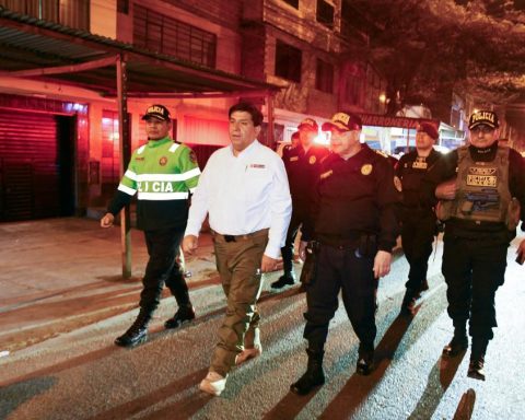 Minister of the Interior supervised police operations due to a state of emergency