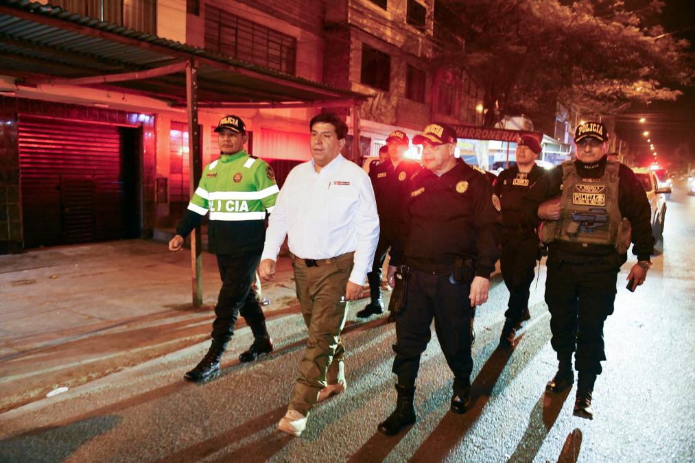 Minister of the Interior supervised police operations due to a state of emergency