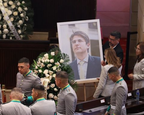 Funeral Miguel Uribe Turbay