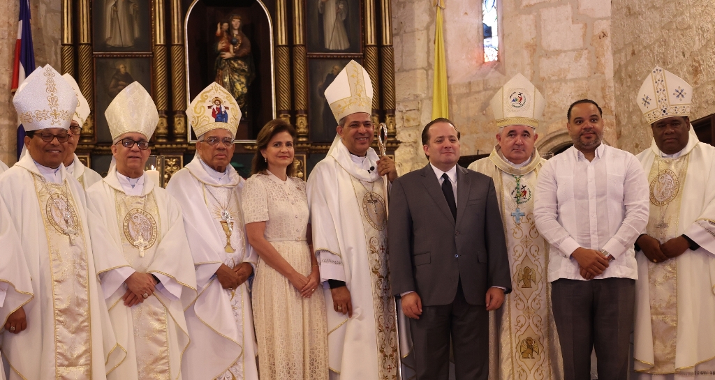 Monsignor Carlos Tomás Morel Diplán takes office with a call for solidarity and closeness with the vulnerable