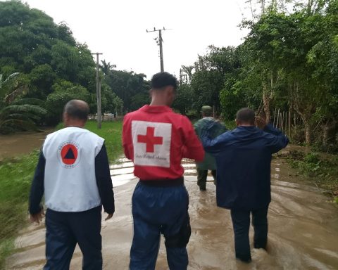 More rains and floods in Granma and Holguín force evacuations and complicate recovery