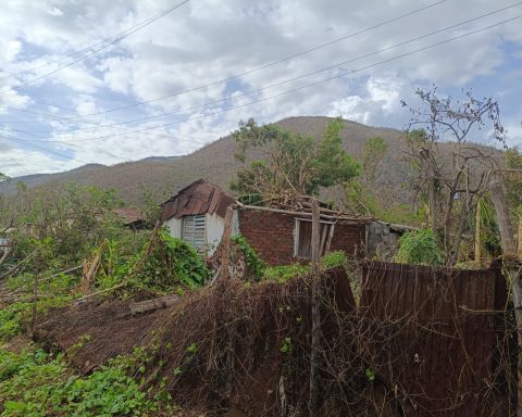 More than 1,300 total housing collapses recorded after Melissa passed through Cuba
