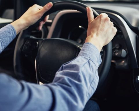 Most common errors in the driving test and how to avoid them, according to Touring