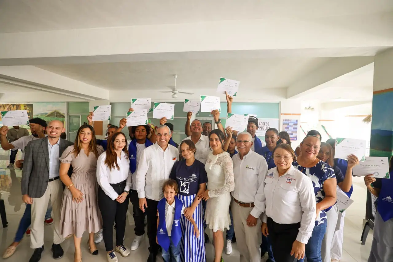 NTABACO crea artesanos ampliar el desarrollo de la industria en el país