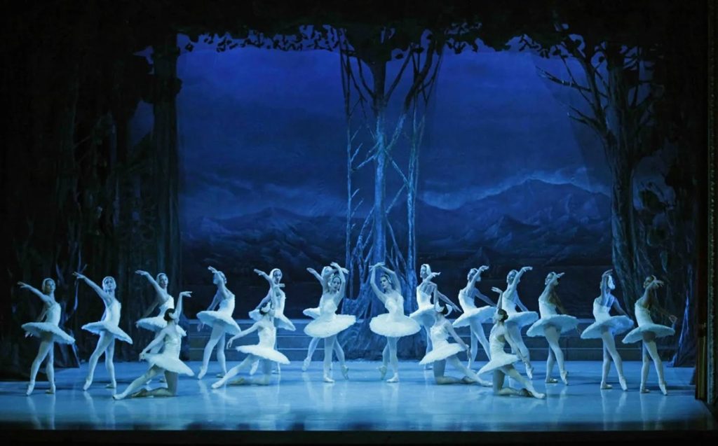 National Ballet of Cuba cancels performances due to dancers' illness amid the arbovirus outbreak