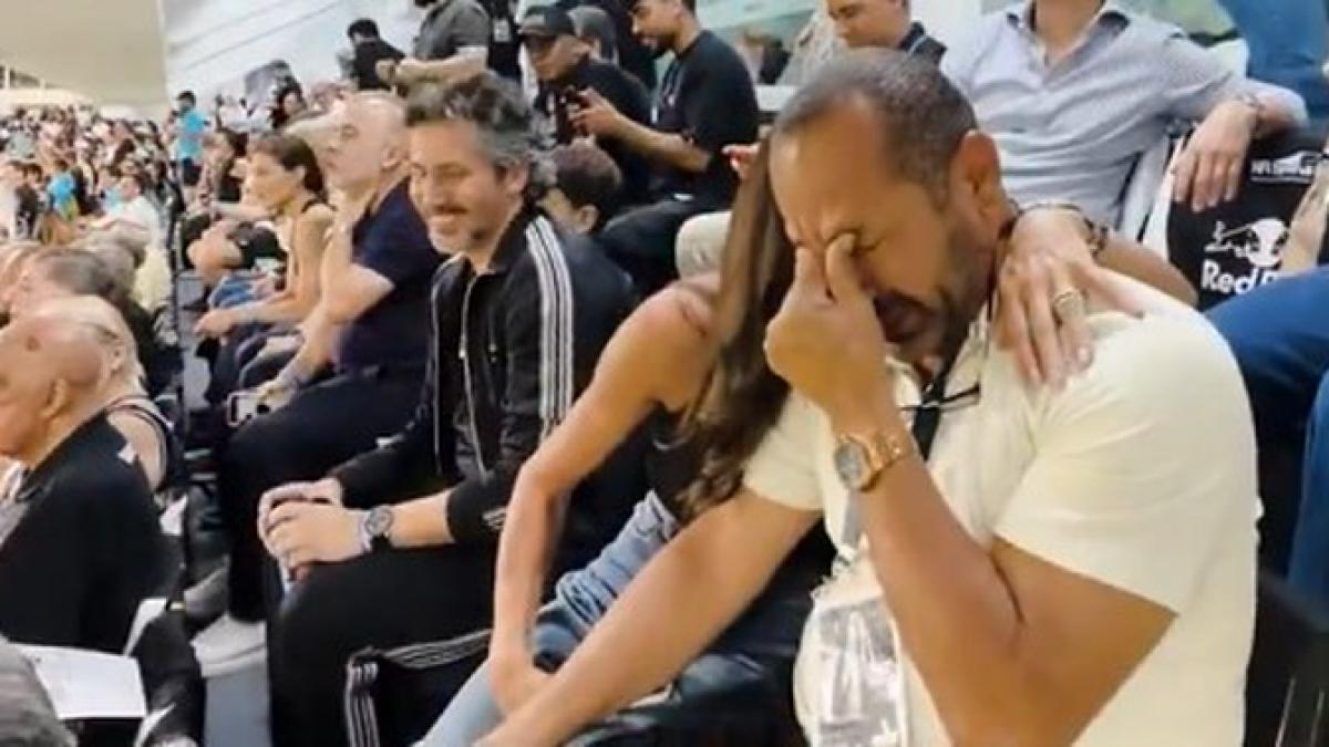 Neymar's father, in tears in the stands after what his son does on the field!