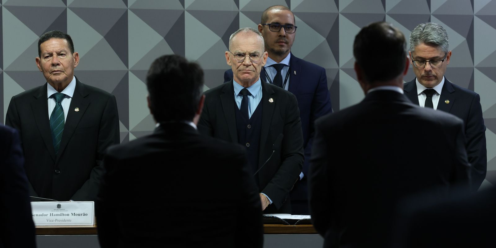 Organized Crime CPI calls two ministers and 11 governors