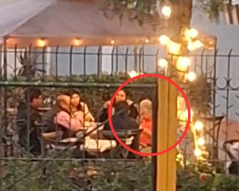 Óscar Acuña received a call that warned of his arrest when he was at an APP location