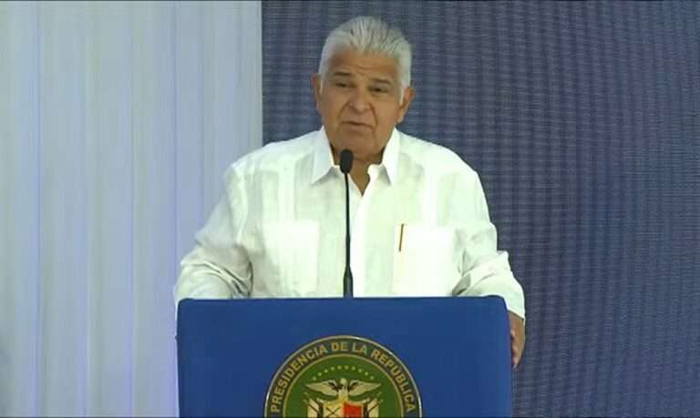 Panama does not lend its territory for attacks against Venezuela