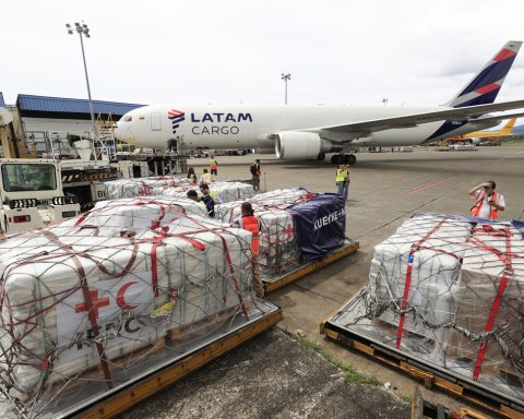 Panama sends more than sixty tons of humanitarian aid to Jamaica and Cuba