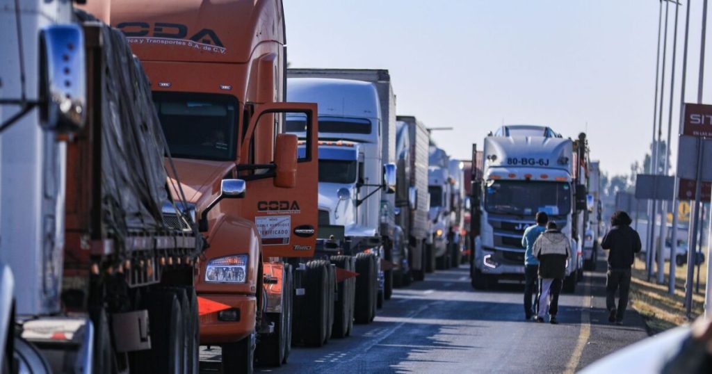 Peasants withdraw the last blockade after reaching agreements on the Water Law